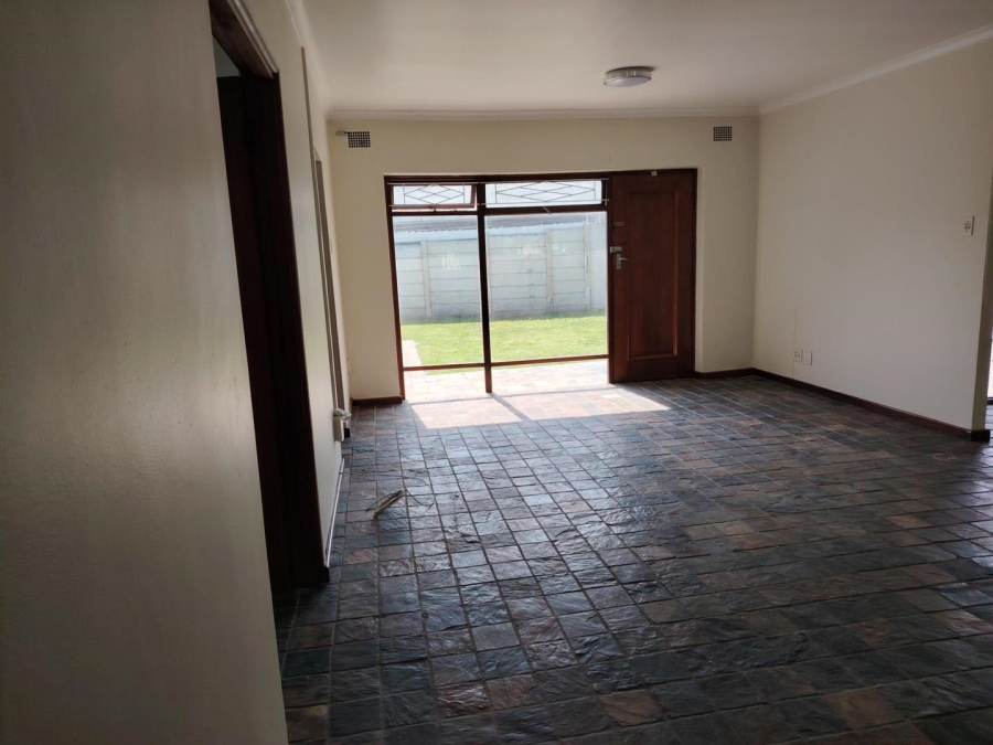 To Let 4 Bedroom Property for Rent in Panorama Western Cape